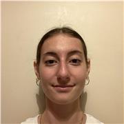 Etudiante qui peut donner des cours particuliers en français pour des collégiens